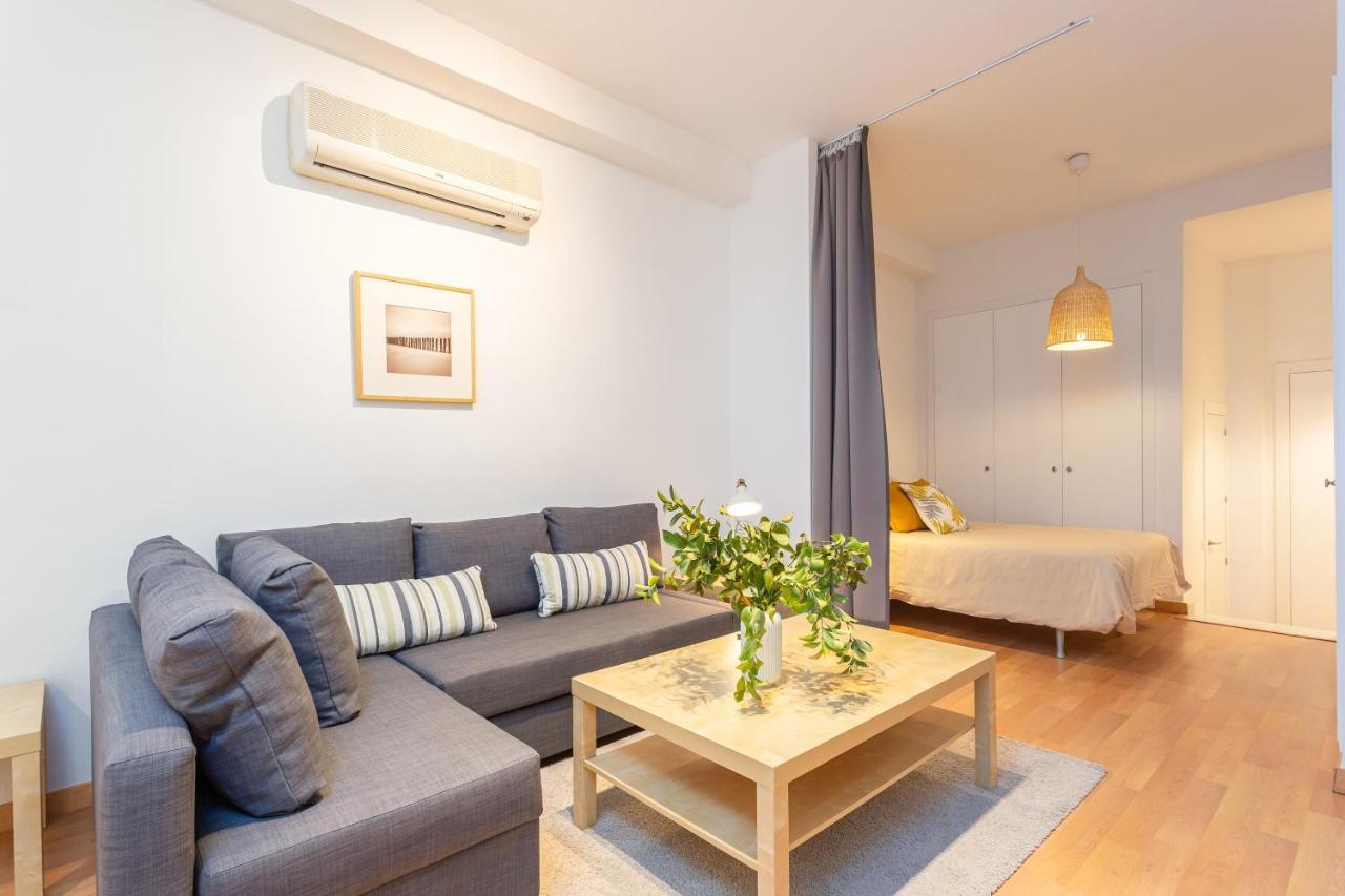 Apartamento Souviron Malaga Luaran gambar